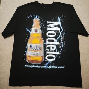 Black Cerveza Modelo Graphic T-Shirt -Q